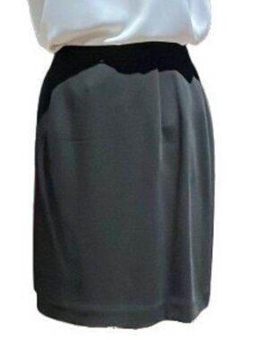 Jones New York Brown Khaki Pencil Skirt 90s Vintage Size 12 - Minimalist LNC